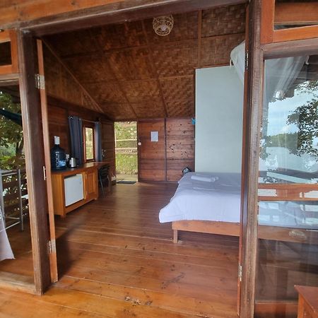Treetop Guesthouse And Bungalows ซาบัง ภายนอก รูปภาพ
