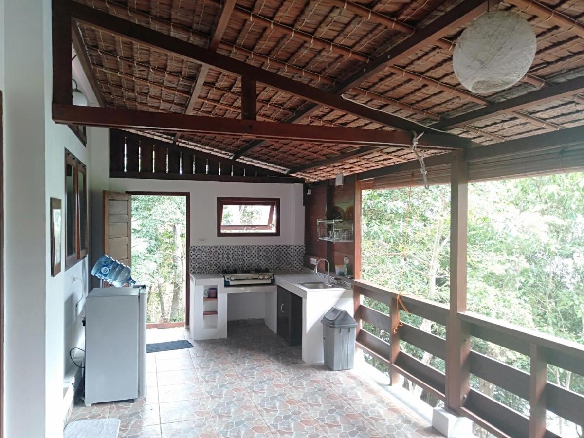 Treetop Guesthouse And Bungalows ซาบัง ภายนอก รูปภาพ