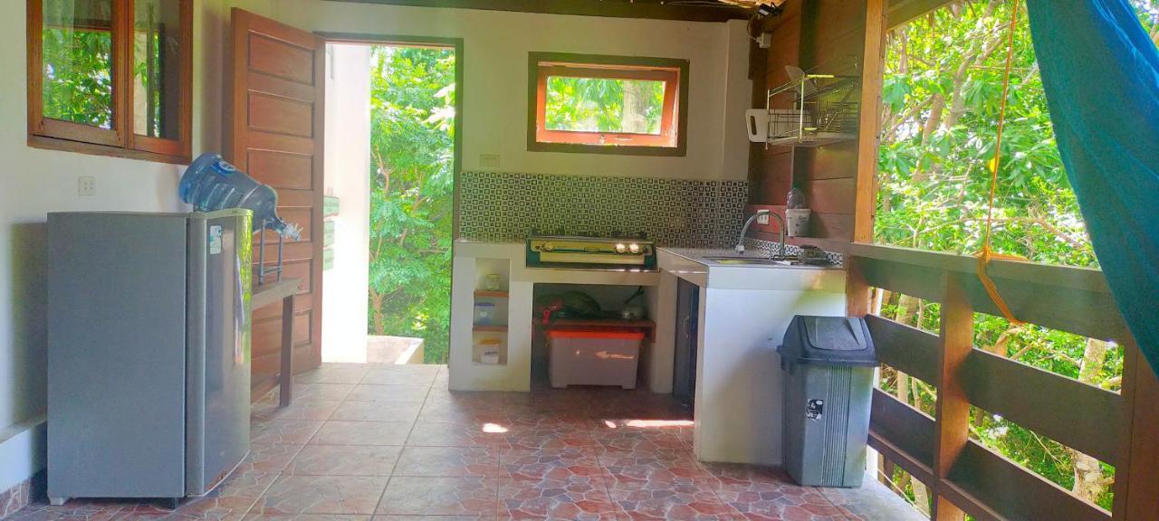 Treetop Guesthouse And Bungalows ซาบัง ภายนอก รูปภาพ