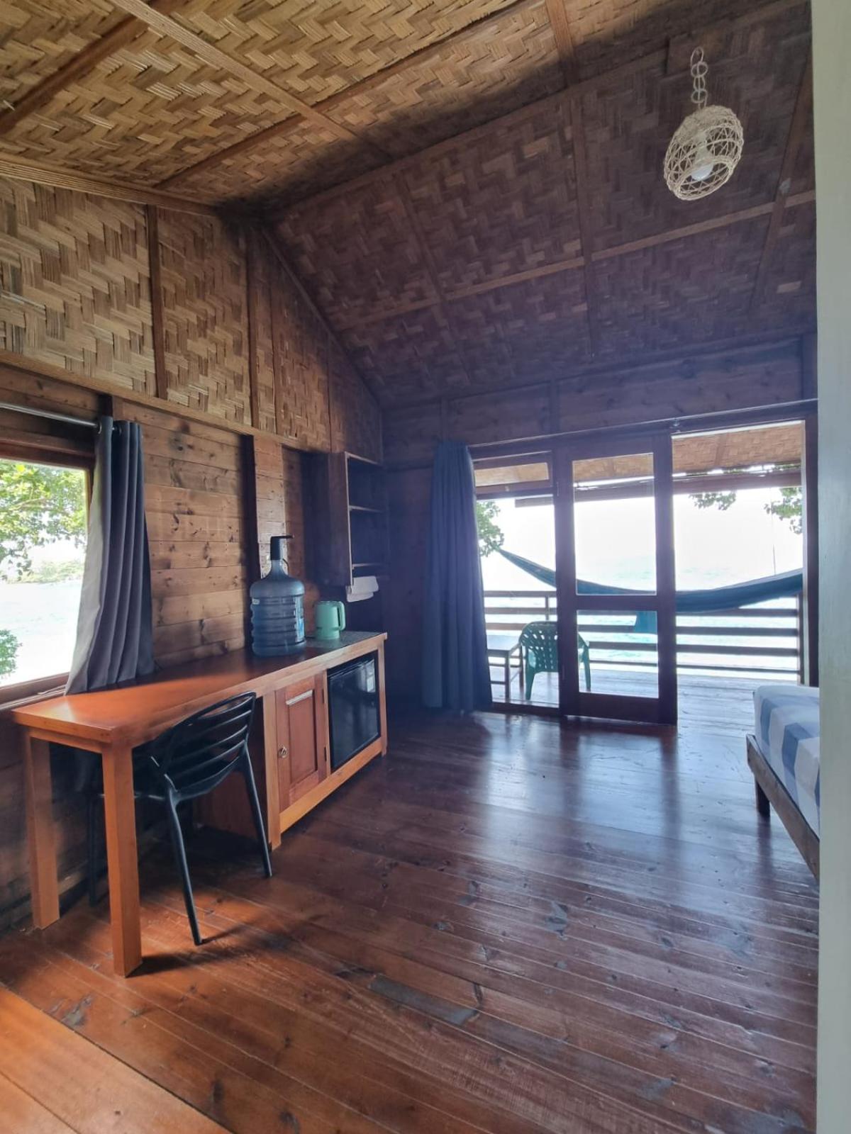 Treetop Guesthouse And Bungalows ซาบัง ภายนอก รูปภาพ